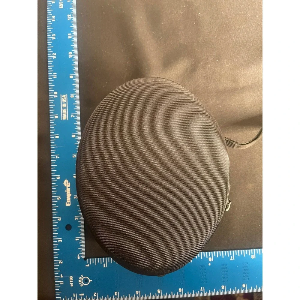 Belkin Power Bank, Wireless Charger, and Carrying Case Bundle Series BPZ002‎